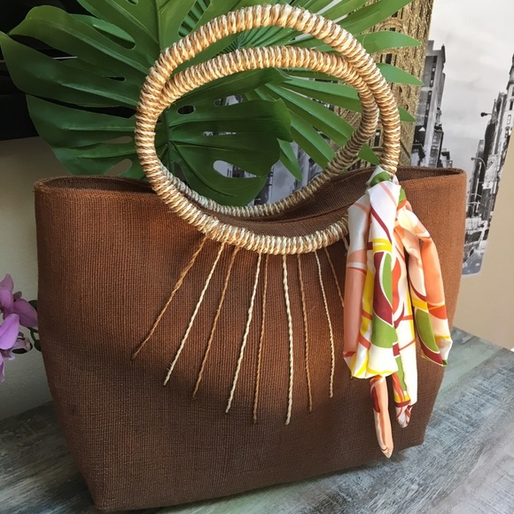 Handbags - Beautiful Vintage Style Bag